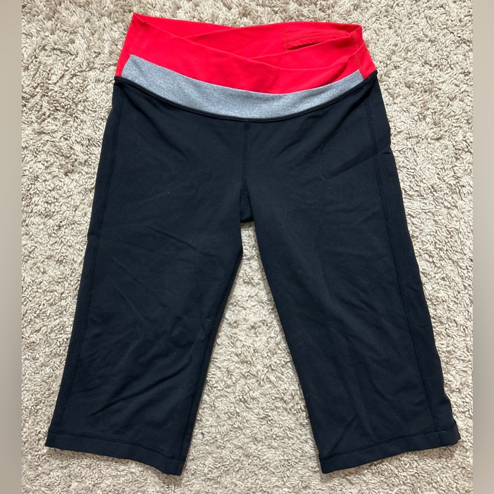 Lululemon Cropped Leggings Size 6